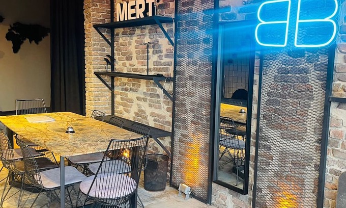 Zekeriyakoy Apartment | Cozy Studio Home BQ with Garden - Perfect for Events
