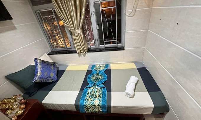 Tsim Sha Tsui House | Budget-Friendly Rhine Guest House: Perfect for Families!