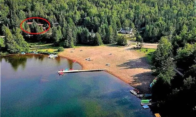 Sainte-Lucie-des-Laurentides Ski Chalet | Relax at Le Alesund: Private Spa & Beach Access Awaits