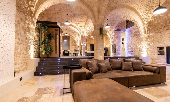 Auxerre Apartment | Indulge at Cave et Spa Privatif by XELA with Hot Tub & Breakfast