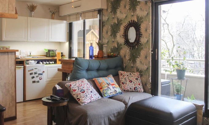Flandres Apartment | Cozy Studio Retreat with Balcony & Family-Friendly Amenities