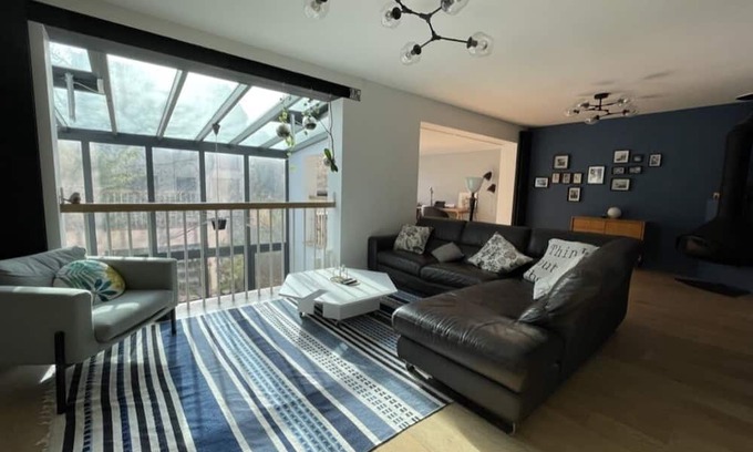Hotel de Ville House | Spacious Home with Garden & Child-Friendly Amenities
