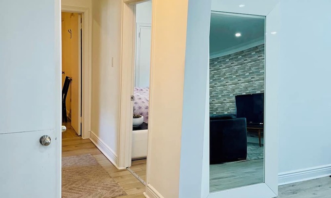 Etobicoke House | Convenient 3 Bedroom House Steps from Subway Access