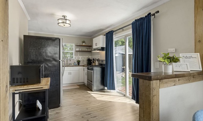 Tulsa House | Inviting 2BR Retreat: Family-Friendly with Great Amenities