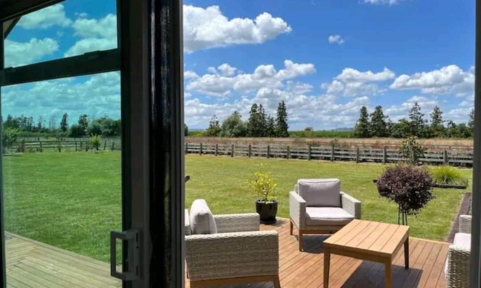 Ohaupo House | Idyllic Country Retreat Amidst a Blueberry Orchard