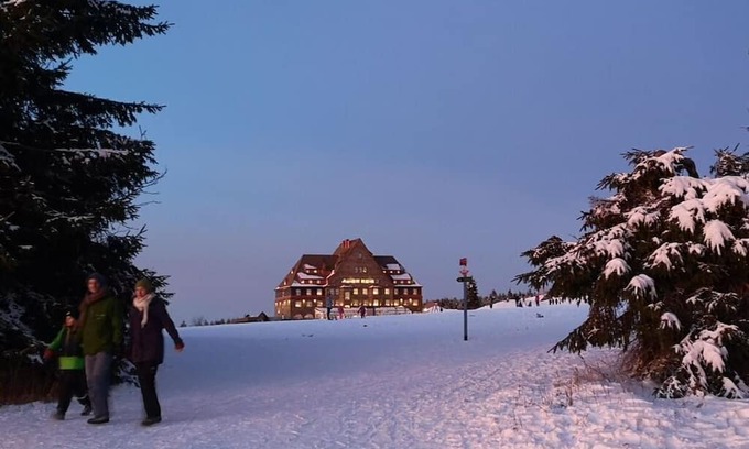 Frohnau Apartment | Welcoming Maisonette Holiday Apartment “Fichtelberg” Family Retreat