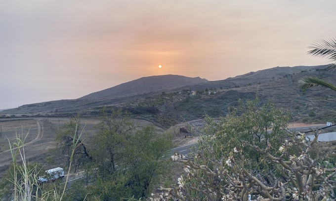 Alajero House | Casa Vista Hermosa: Scenic Sunsets Await in La Gomera