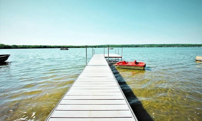 Springwater Cottage | Orr Lake Waterfront Retreat with Firepit and Arcade Fun