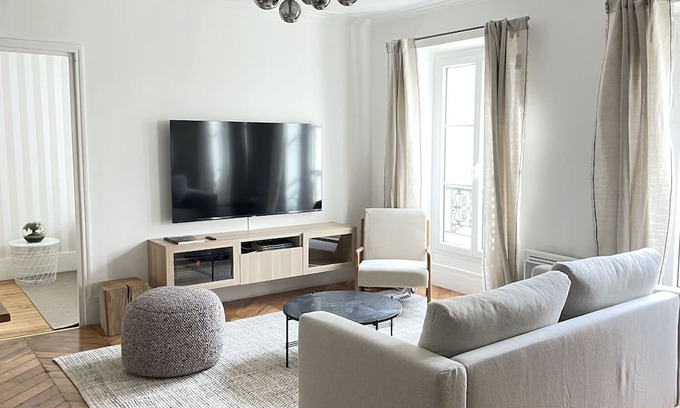 Bel-Air Nord Apartment | spacious apartment in the heart of Paris ideal for families or groups
