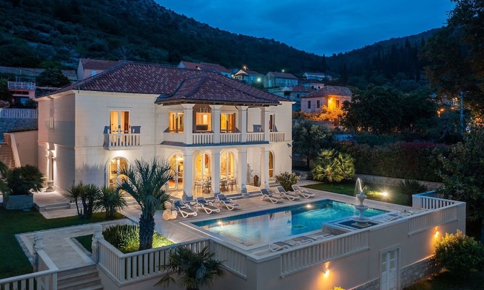 Trsteno Villa | Casa Dalmata: Private Pool Retreat with Sea View & A/C