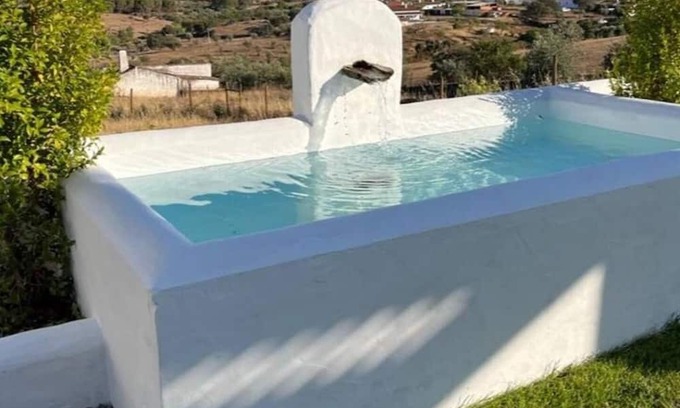 Bonfim Villa | Relax in This Peaceful Retreat with Family-Friendly Amenities