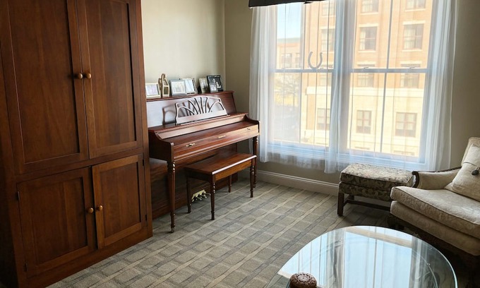Saratoga Springs Condo | Walk to town and track, available for Belmont
