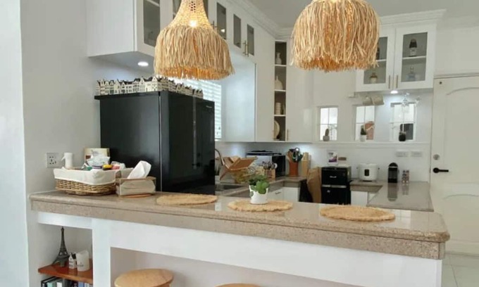 Lipa Villa | Relax at The White Villa In Lipa with Private Pool & Games