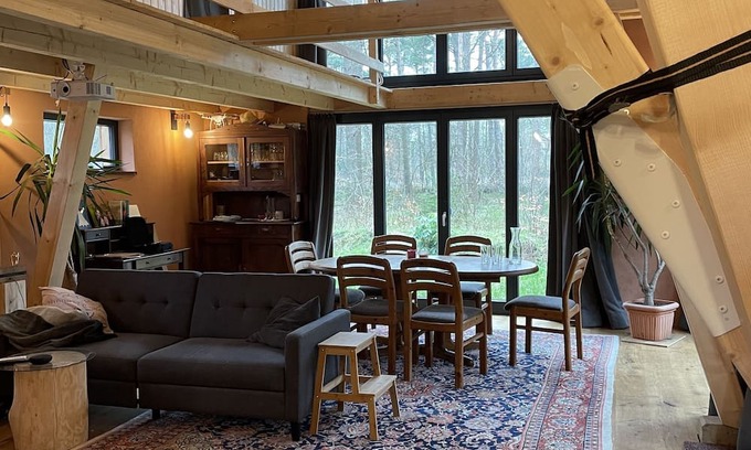 Buchholz in der Nordheide House | Waldhäuschen in der Nordheide: Relaxing Pet-Friendly Retreat
