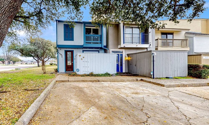 Seven Coves House | Elegant lakefront escape with private balcony, W/D, & gorgeous lake views