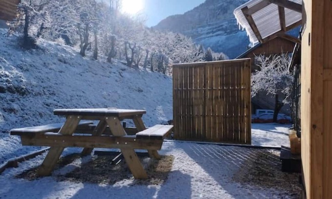 Entremont-le-Vieux Apartment | Family-Friendly Retreat at Les Seilles de Clovis Hotel