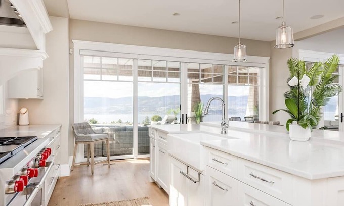 Southwest Mission House | Spacious 3-Bedroom Home with Pool in Kelowna, BC