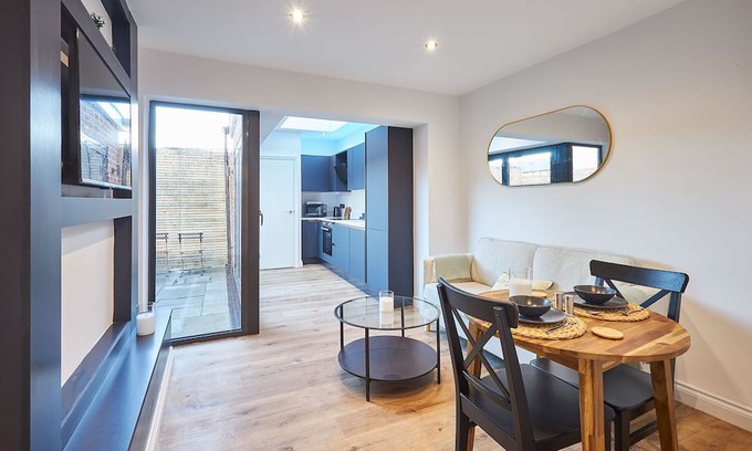 Heworth Apartment | Family-Friendly Stay at Host & Stay | Apartment 1, Fourth Avenue