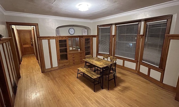 West Allis Apartment | Welcoming Retreat in the Heart of West Allis - Pet Friendly