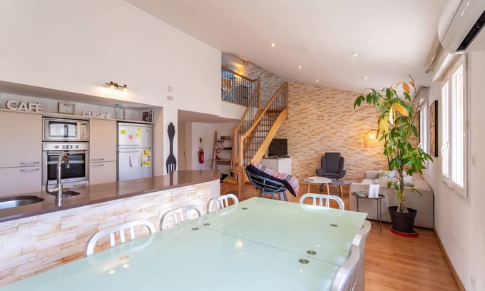 Le Boulou Apartment | Family-Friendly Apartment 'Le 38 Duplex' with Wi-Fi & AC