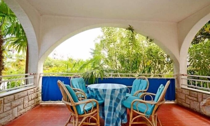Brulo Apartment | Cozy Apartments Aurora with Pool & Spa Access