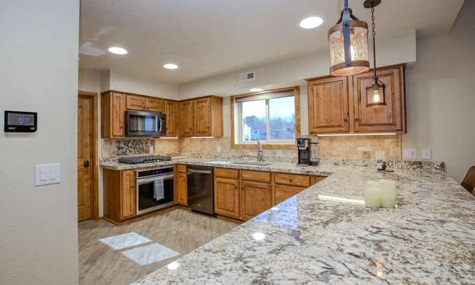 Carthage Apartment | Exclusive US Open Availability with Family-Friendly Amenities
