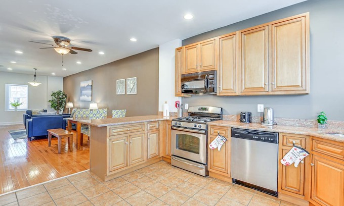 Hopkins Bayview House | Bright Townhome Near Johns Hopkins Bayview - Rated 10/10!