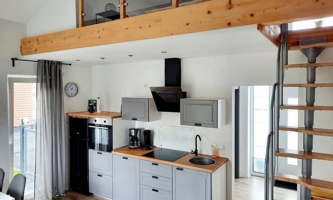 Goch House | Family-Friendly Vacation Home for 5 Guests in Goch