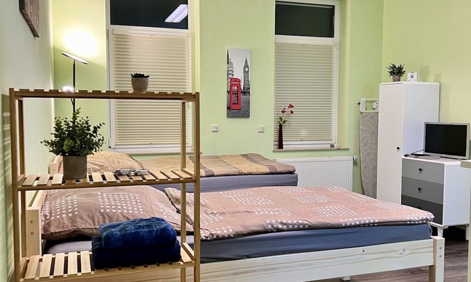 Bad Camberg Apartment | Cozy Apartment in the Heart of the City with Breakfast