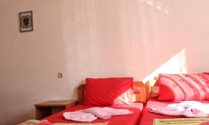 Ohrid Apartment | Budget-Friendly Bogdanoski Studios with Family Amenities