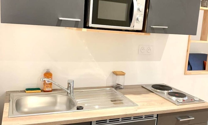 Flace Apartment | Cozy Studio Near Mâcon Hospital – Ideal for Families