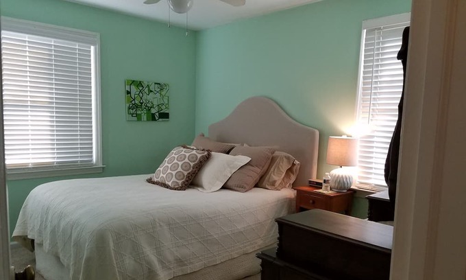 Forest Hills Cottage | Inviting 2-Bedroom Cottage with WiFi & AC Near Augusta