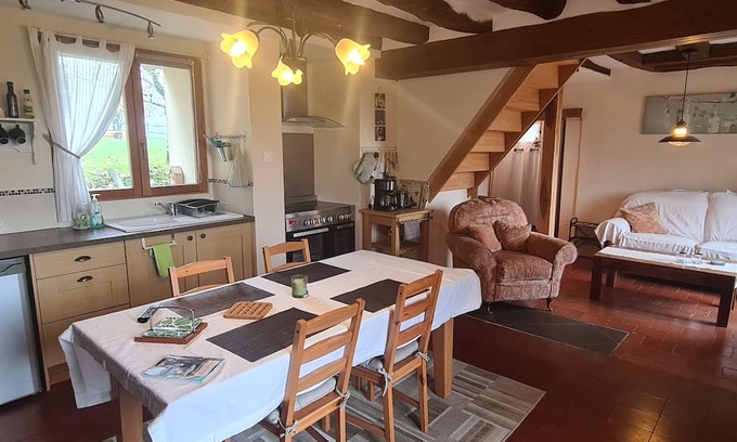 Saint-Vincent-du-Lorouer House | Relax at Gîte La Fermette 72 Surrounded by Nature & Horses
