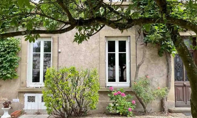 Autun Apartment | Discover Gite de Charme Autun'home: Family-Friendly Retreat
