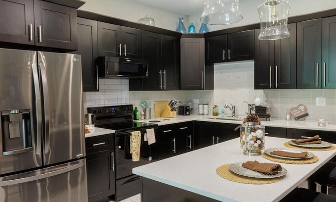 Lithonia House | Inviting King Bed Room with Private Entry and Amenities