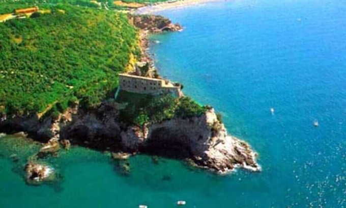 Castiglione della Pescaia Apartment | Pet-Friendly Vrbo Property with Family Breakfast Included