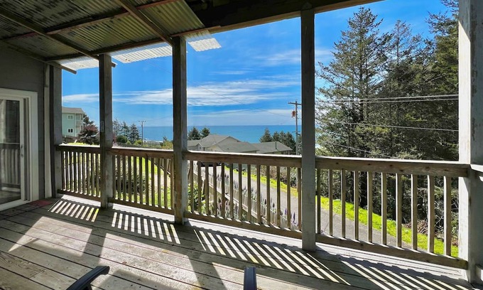 Shelter Cove House | Pet-Friendly Beach View Home with Firepit & Enclosed Yard