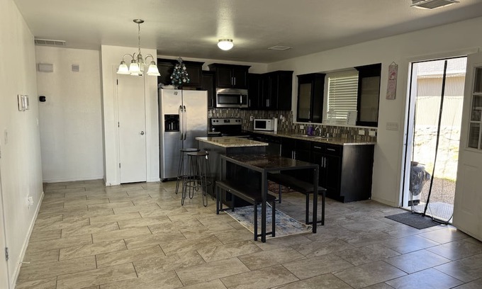 Socorro House | Welcoming 3-Bedroom Retreat with AC and WiFi in El Paso