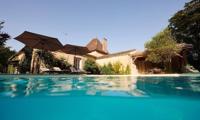 Levignac-de-Guyenne House | Pet-Friendly Manoir de Lévignac with Ocean View & Pool