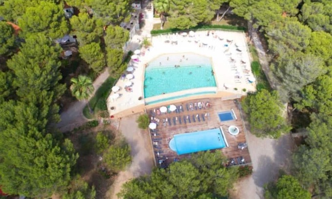 Castelnau-de-Guers House | Cozy Mobilhome with Pool and Spa for Family Getaways