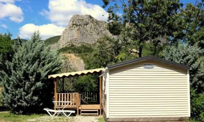 Orpierre House | Relaxing 4-Star Camping with Pool & Family-Friendly Amenities