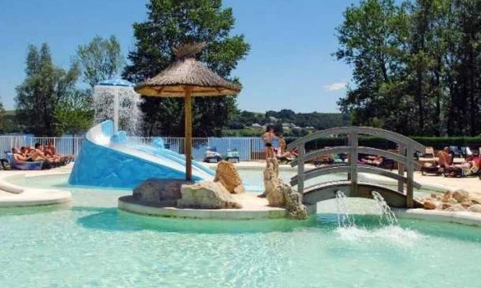 Canet-de-Salars House | Relaxing Family Retreat with Water Park and Spa Amenities