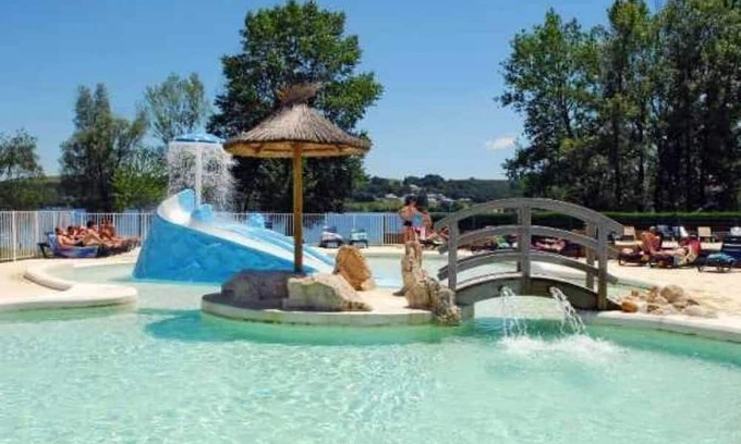 Canet-de-Salars House | Family-Friendly Camping with Water Park & Spa Amenities