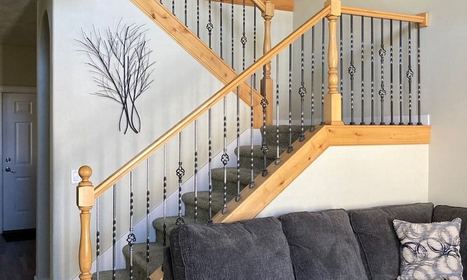 Logan House | Stylish Townhouse near Main Street with Hot Tub & Kitchen