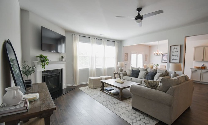 Grovetown House | Inviting 4-Bedroom Retreat in Grovetown for Masters