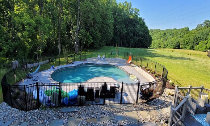 Bel Air North House | Discover Hide-a-way Haven: Glamping with Pool Access