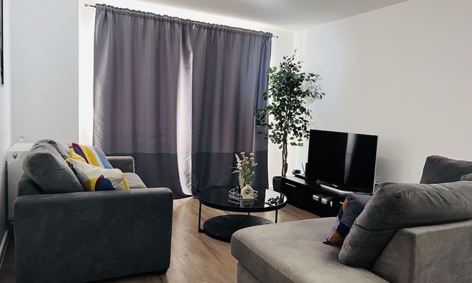 Sudbury Apartment | Family-Friendly Flat in Wembley for Memorable Stays