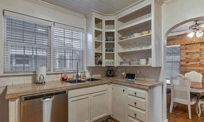 Provo House | Convenient Stay Near Provo Airport with Pet-Friendly Perks