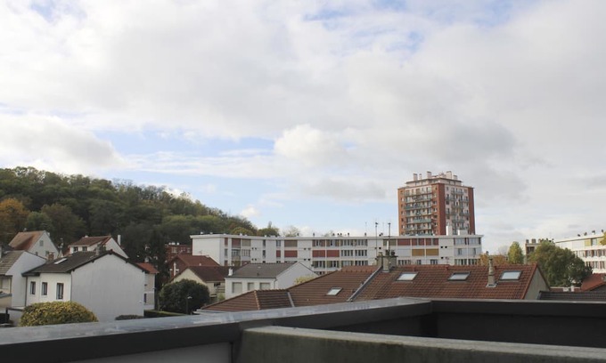 Romainville Apartment | Charming Cozy Retreat Near the Heart of Paris