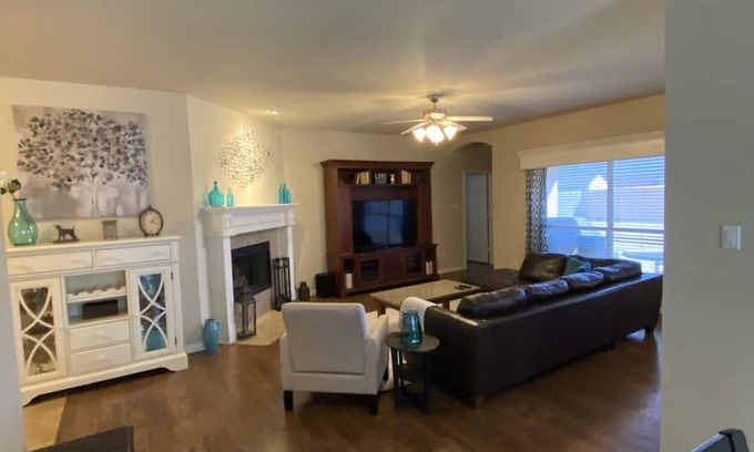 Forney House | Family-Friendly Retreat Just Minutes from Dallas